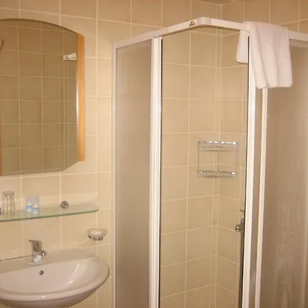 Ulukardesler Hotell 2*